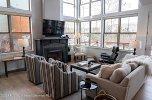 featured image of 415 E Jody Rd