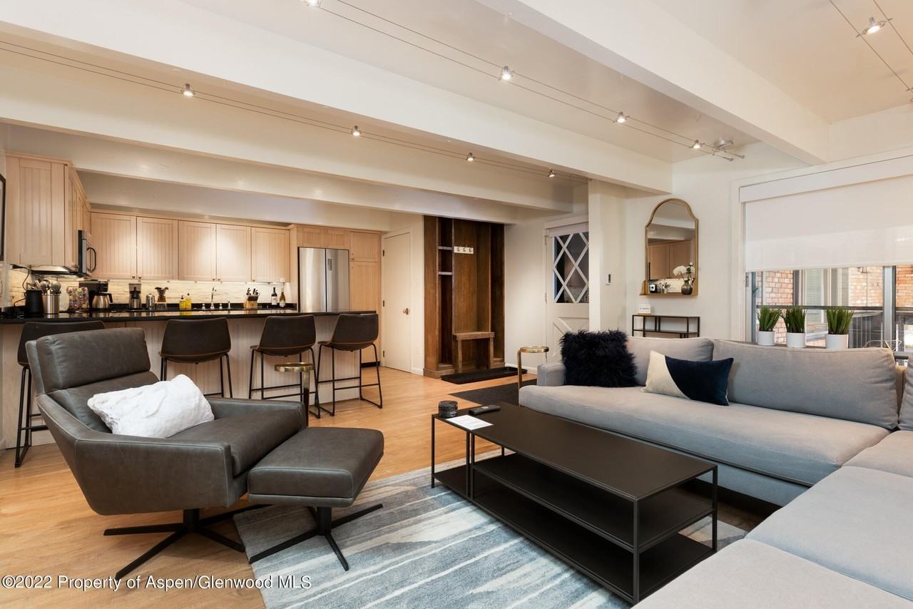 731 E Durant Ave Unit 6 #6 - Photo 3 of 14