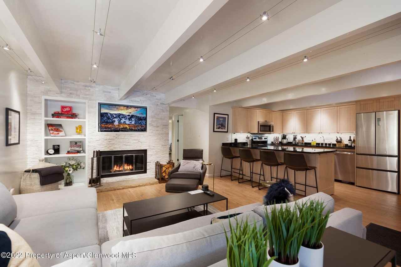 731 E Durant Ave Unit 6 #6 - Photo 5 of 14