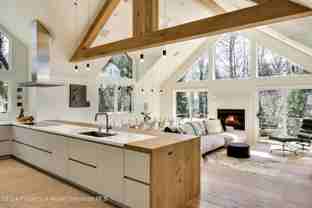 725 Castle Creek Dr - Photo 1 of 1