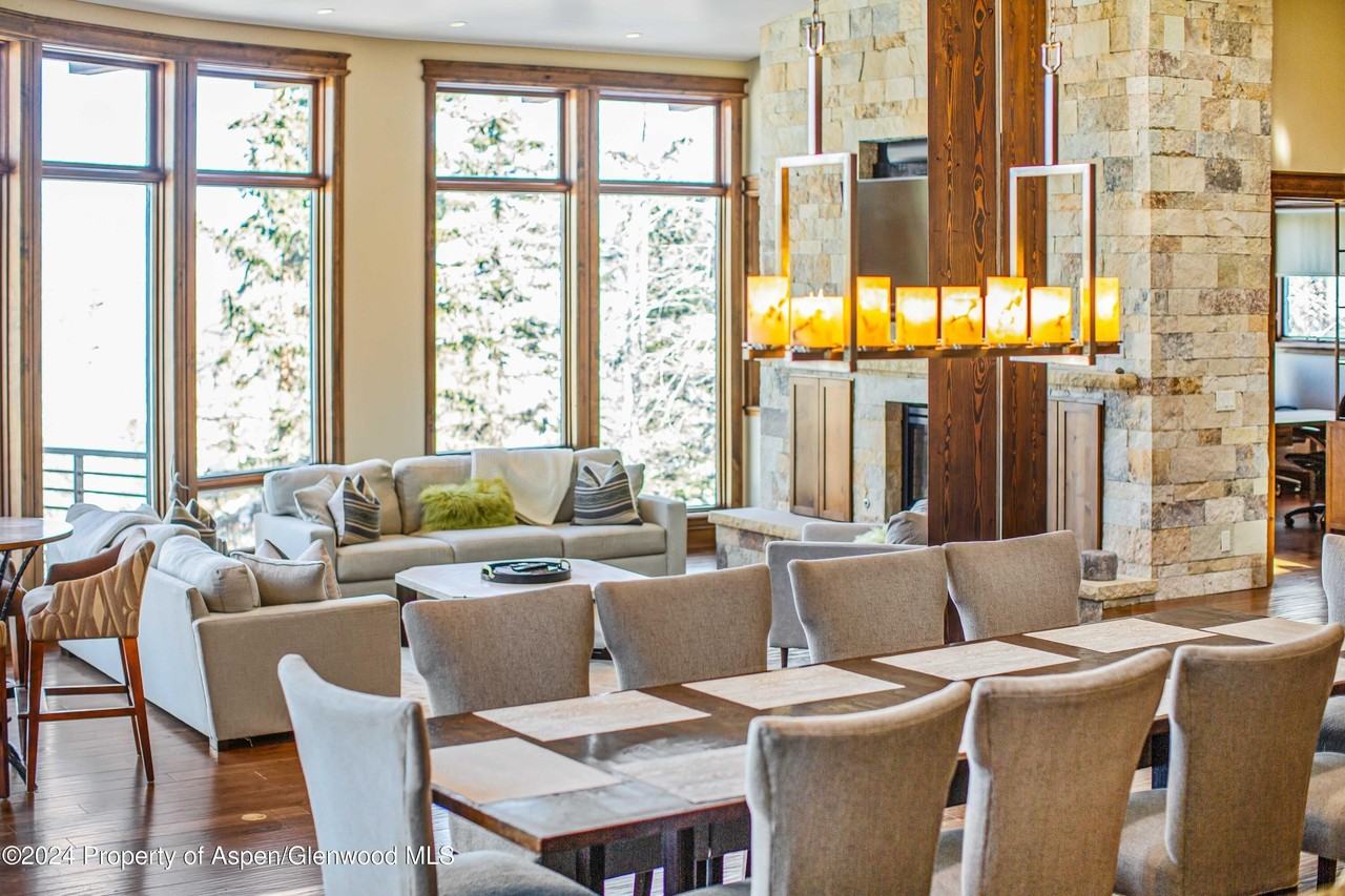 1457 Wood Rd - Photo 4 of 50