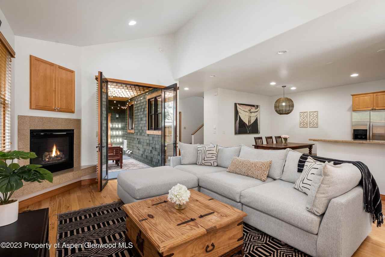 316 Allison Ln Unit B #B - Photo 4 of 26