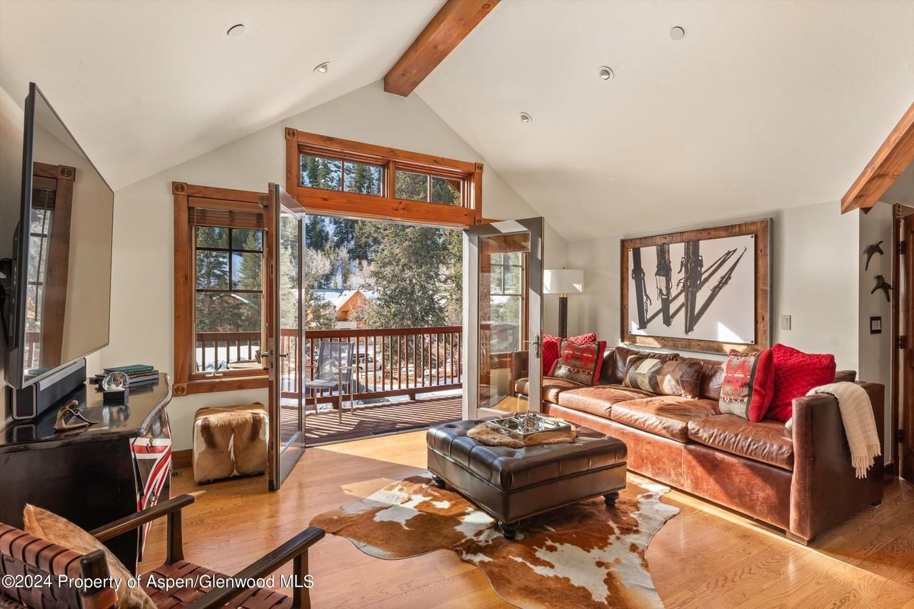 503 West Main Street #B202 - Photo 3 of 19