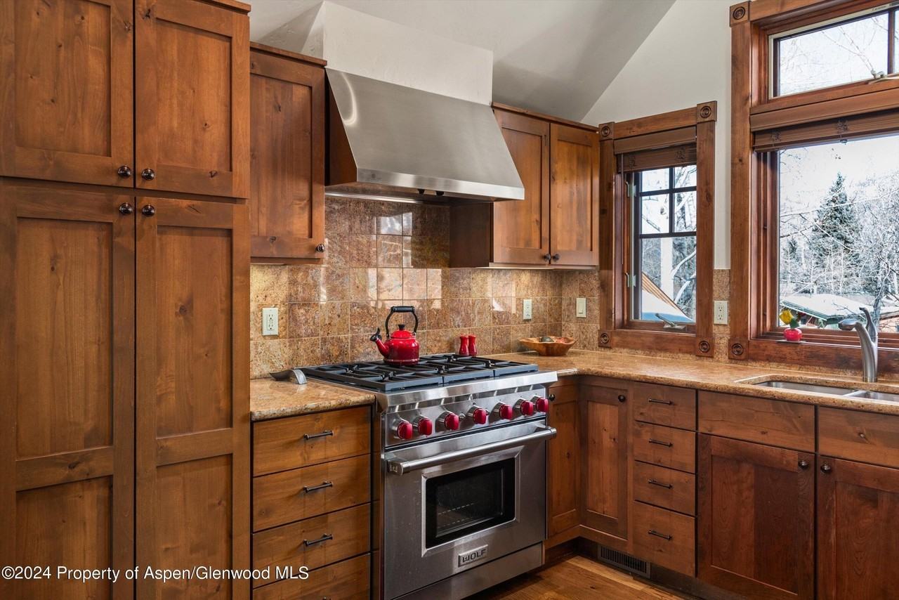 503 West Main Street #B202 - Photo 7 of 19