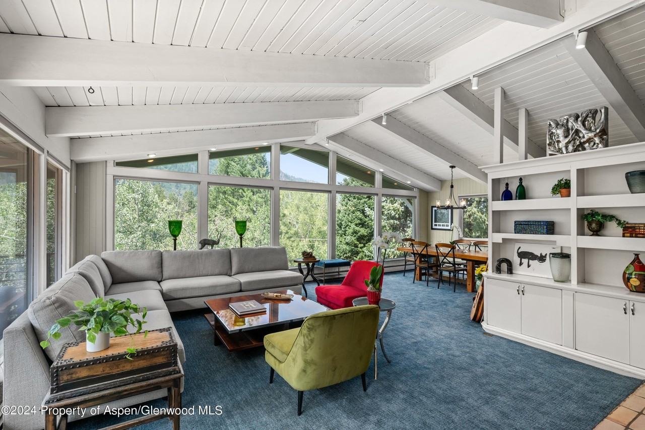 154 E Lupine Dr - Photo 3 of 29