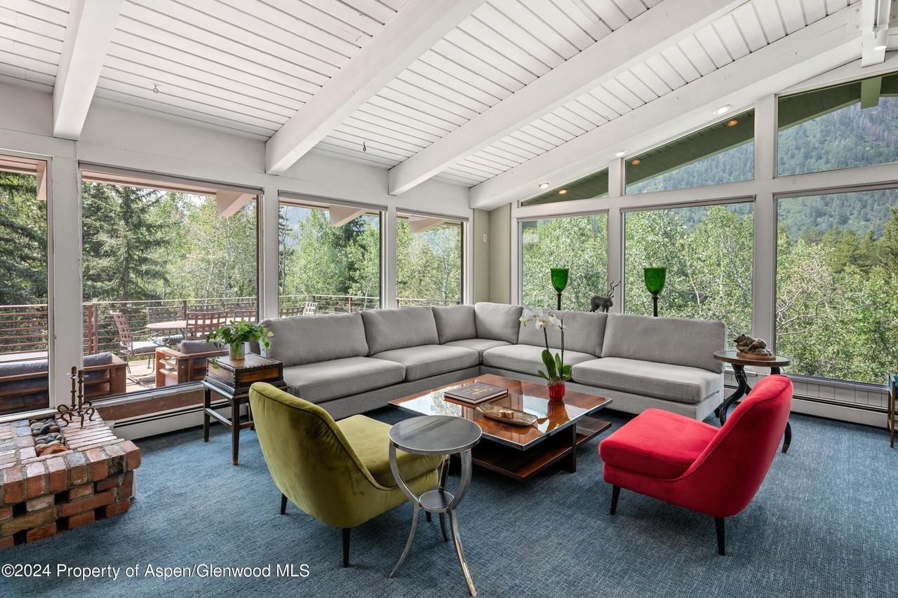 154 E Lupine Dr - Photo 4 of 29