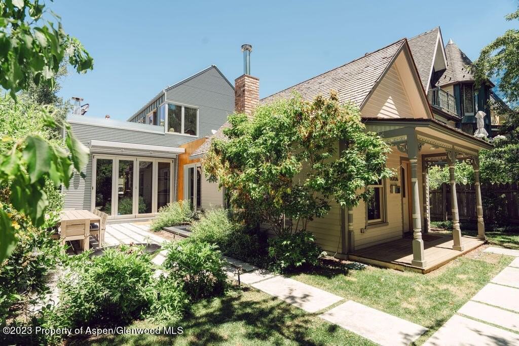 1006 E Cooper Ave - Photo 2 of 50