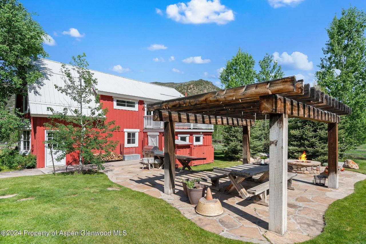 172 Katie Park Lane - Photo 2 of 27