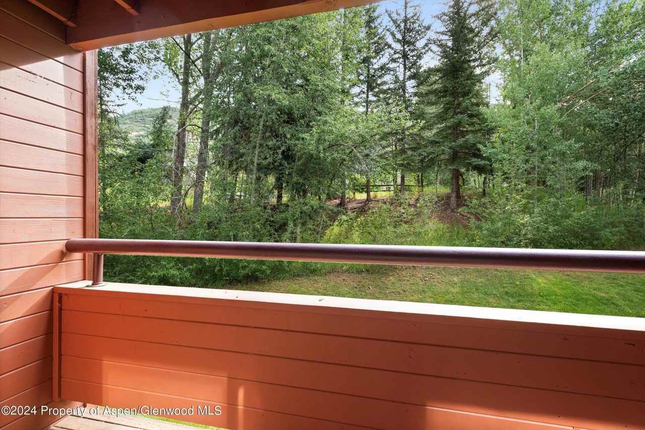 1326 Vine St Unit 1326 #1326 - Photo 3 of 16