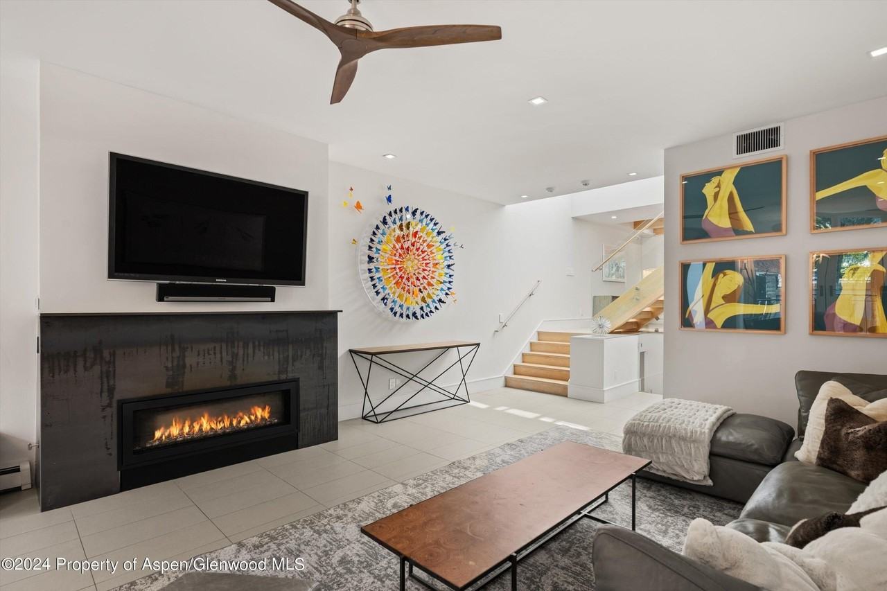 812 E Cooper Ave - Photo 6 of 41