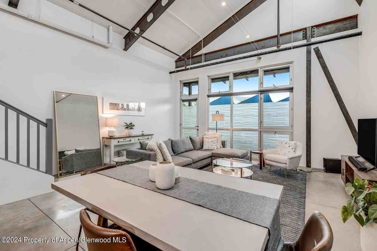 28 Widget St Unit 415 #415 - Photo 4 of 23