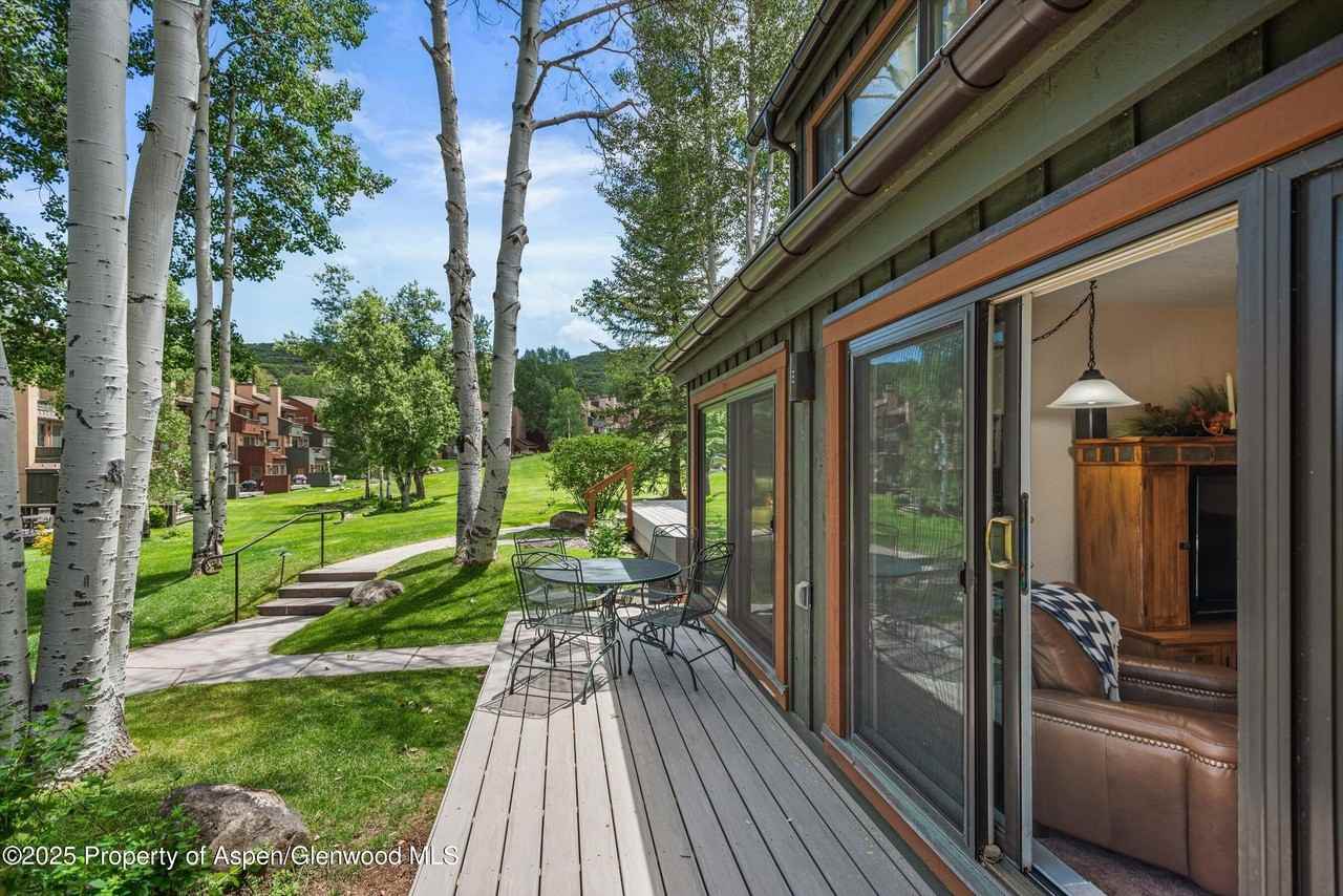 294 Snowmass Club Cir Unit 1106 #1106 - Photo 2 of 13