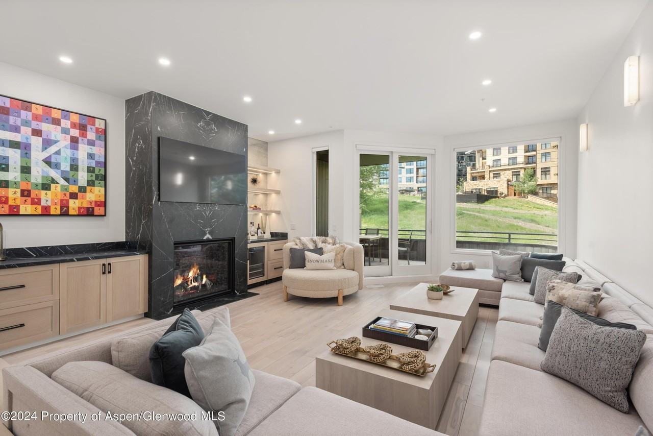 381 Ridge Rd Unit C4 #C4 - Photo 2 of 43