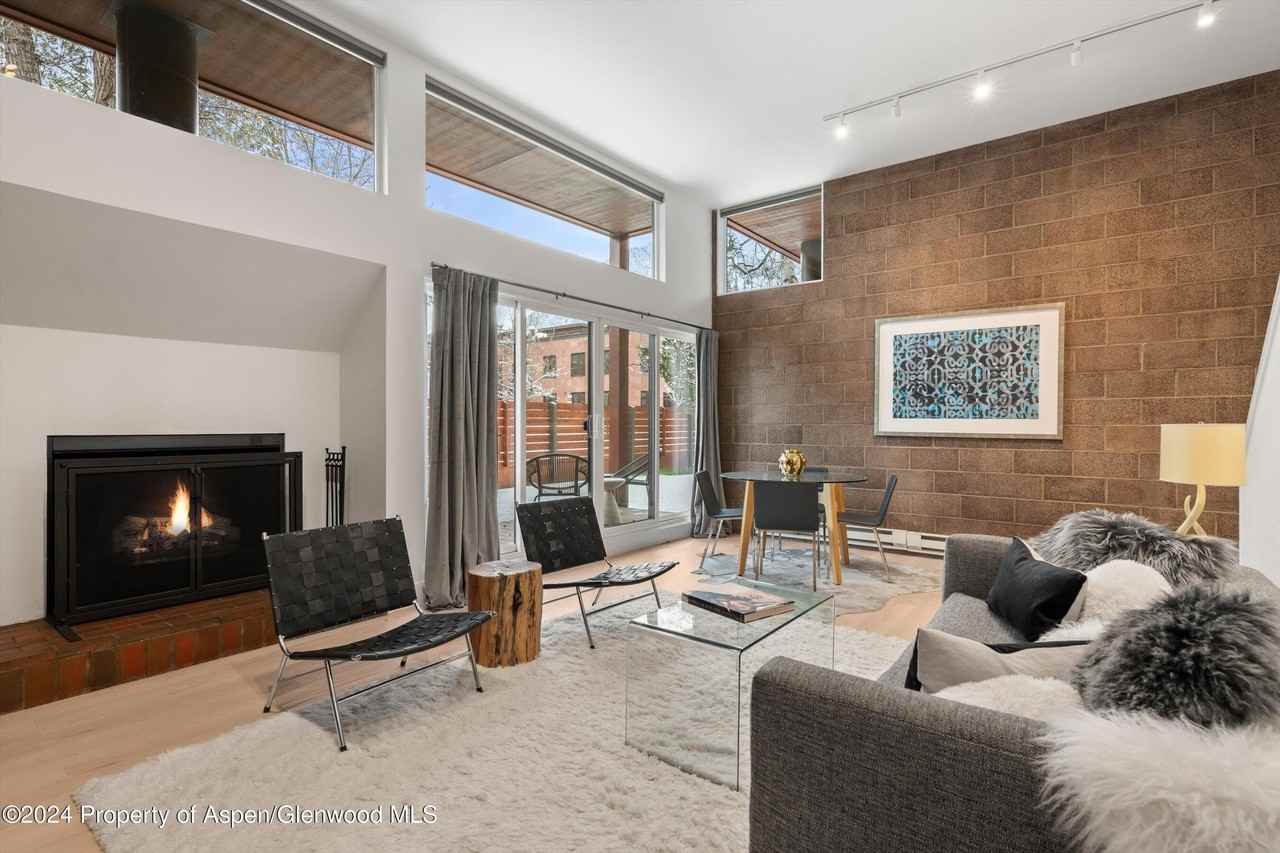 311 South Aspen Street #2 - Photo 2 of 21