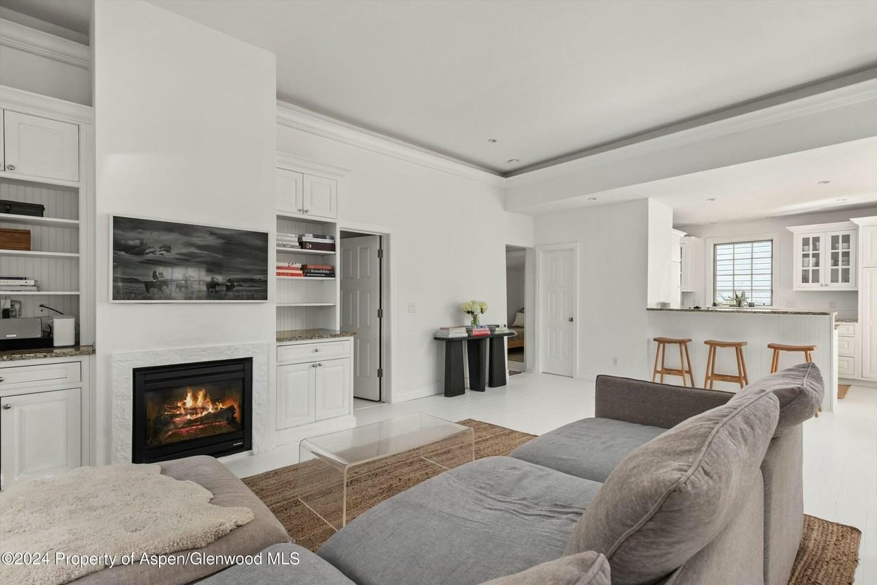 120 E Sopris Dr - Photo 7 of 30