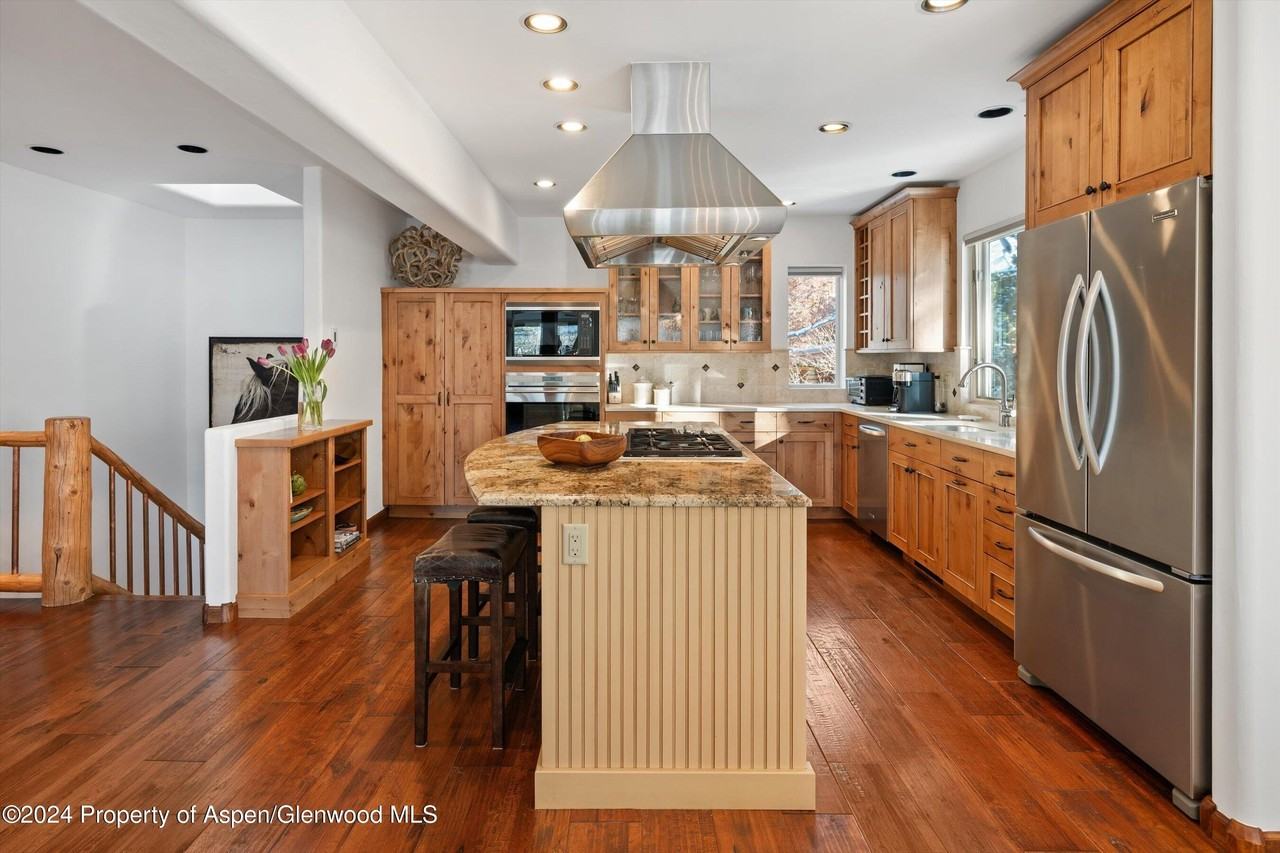 825 Cemetery Ln Unit 2 #2 - Photo 5 of 47