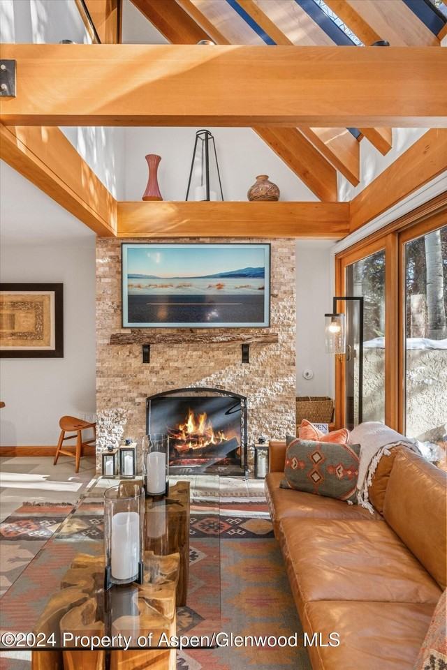 326 W Hopkins Ave - Photo 4 of 30