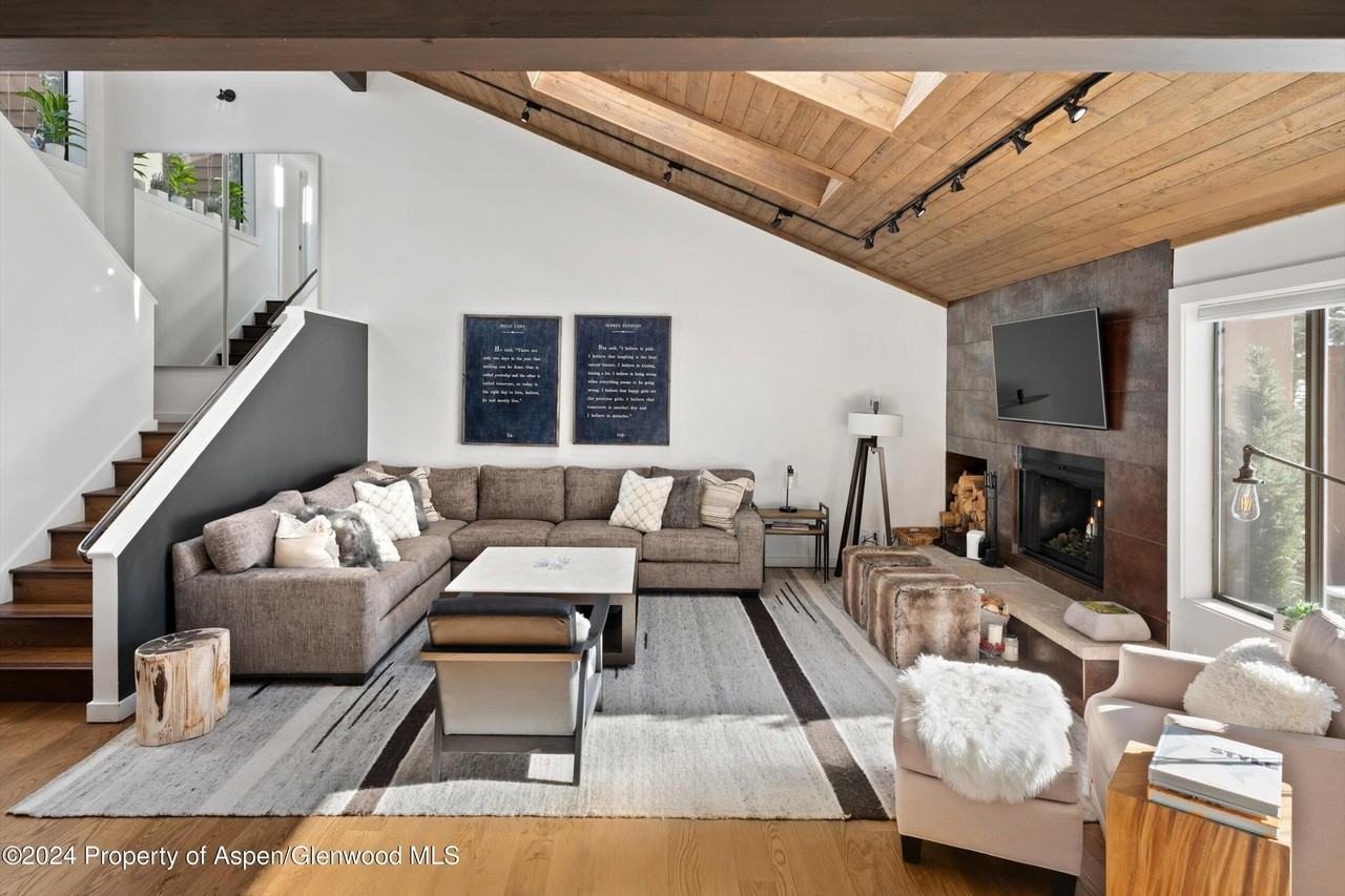 366 Snowmass Club Cir #2 - Photo 5 of 19