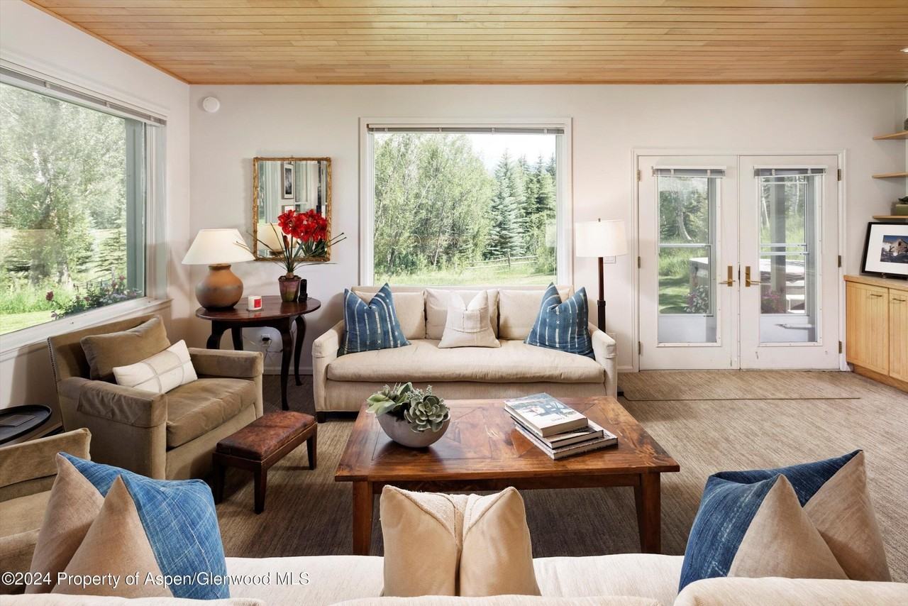 1500 S Ute Ave - Photo 3 of 21