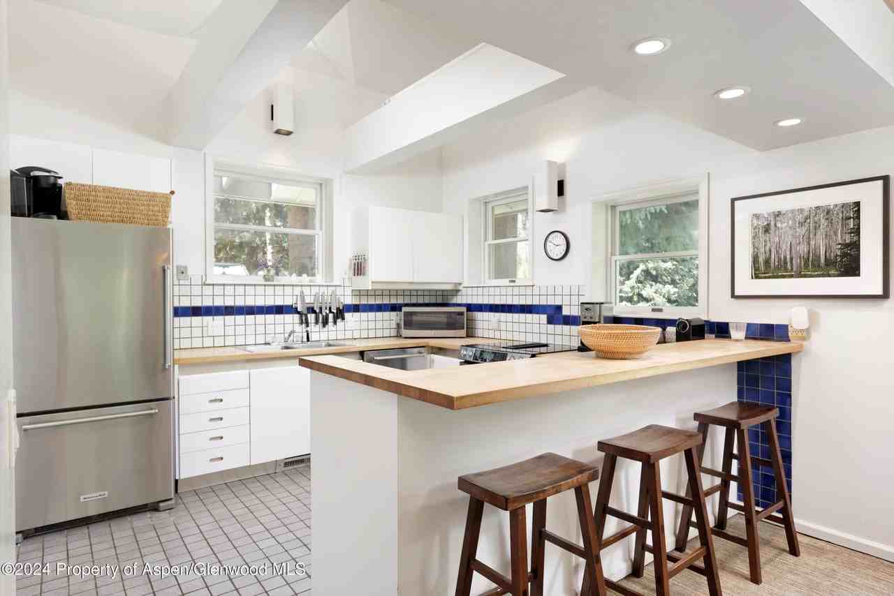 1500 S Ute Ave - Photo 4 of 21