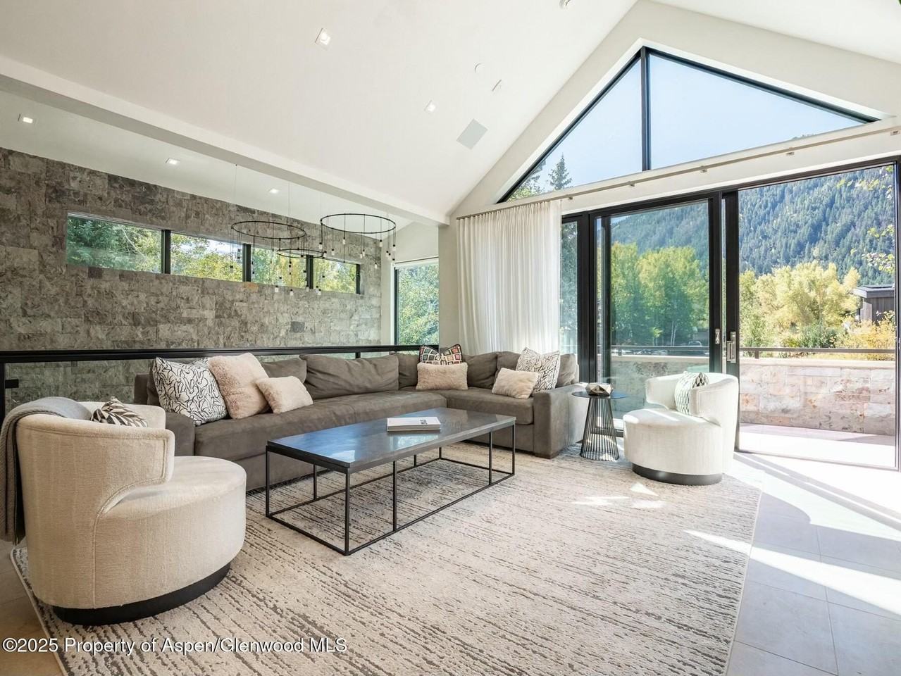 1154 E Cooper Ave - Photo 4 of 30