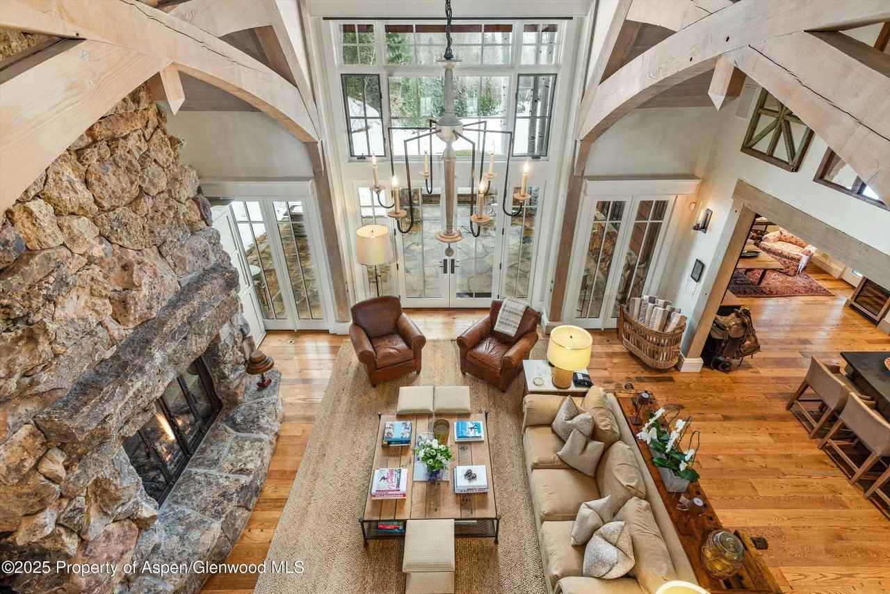 99 Steeplechase Dr - Photo 4 of 50