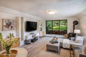 featured image of 1328 Vine St