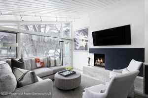 featured image of 1001 E Cooper Ave Ste 2 #2