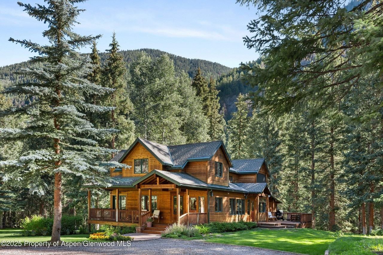 9676 Castle Creek Rd - Photo 2 of 21