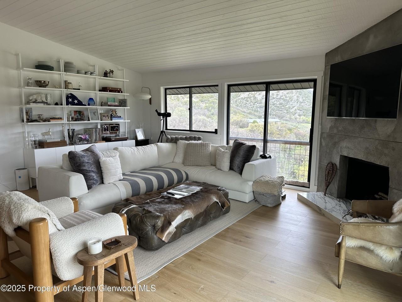 652 Upper Ranch Road - Photo 4 of 30