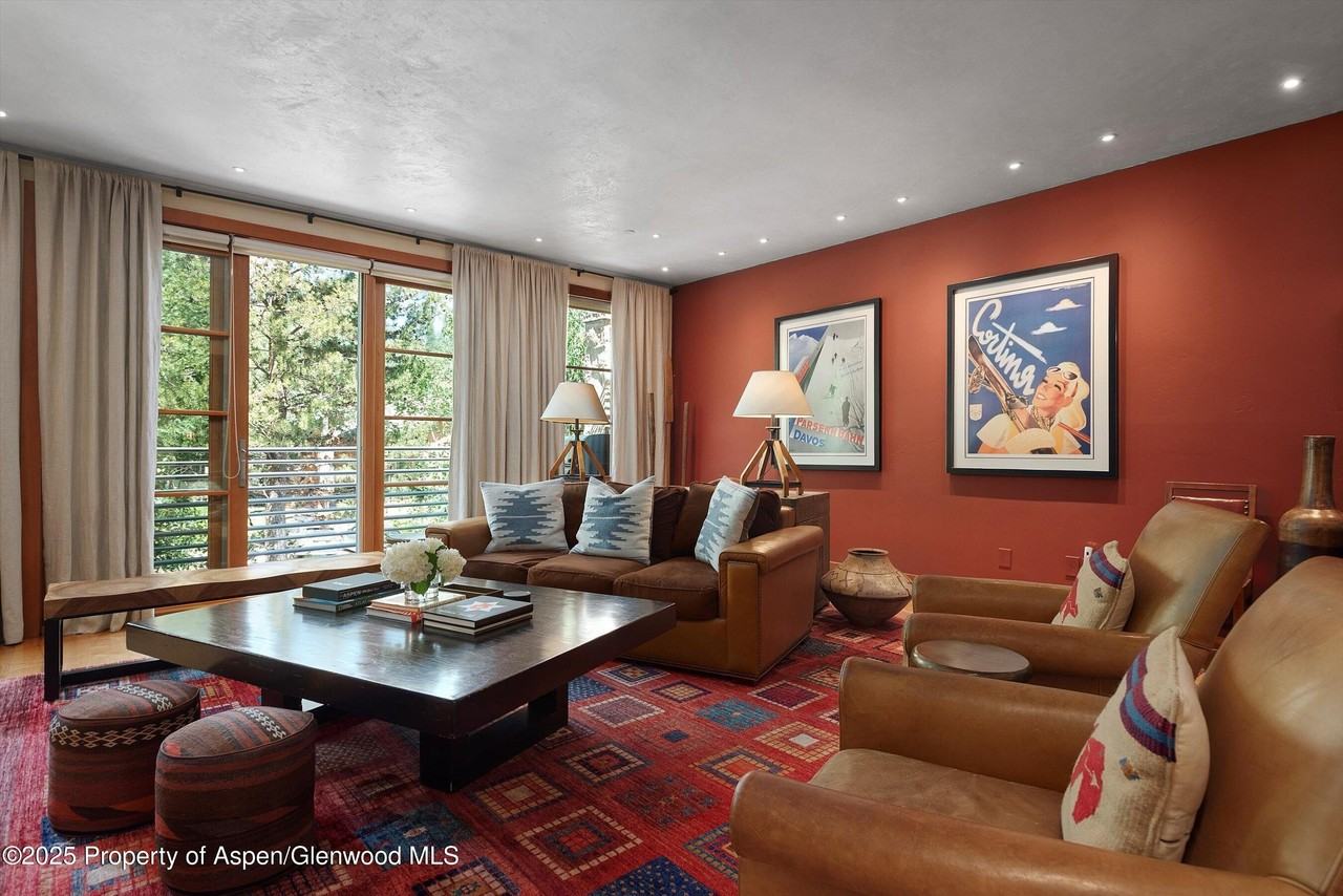 714 South Galena Street #B - Photo 4 of 44