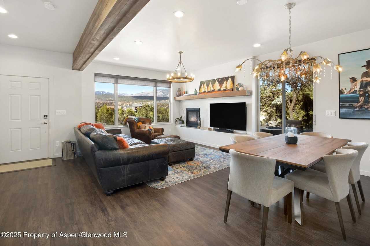 236 Paintbrush Way - Photo 2 of 25