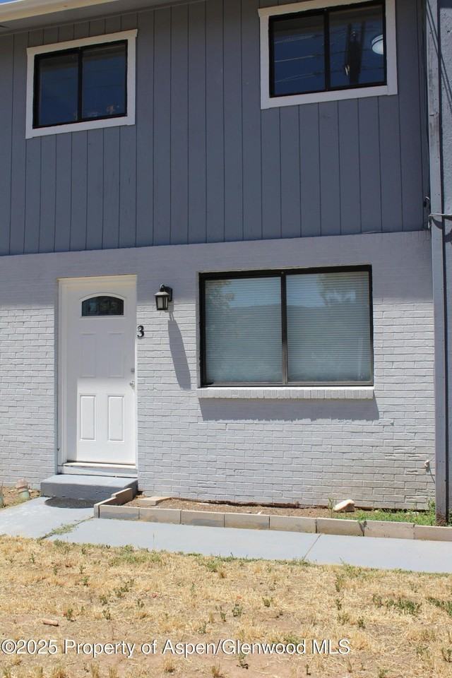 1322 East 7th Street #3 - Photo 2 of 8