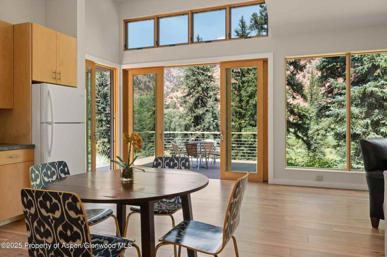 768 Kings Lake Rd - Photo 4 of 42