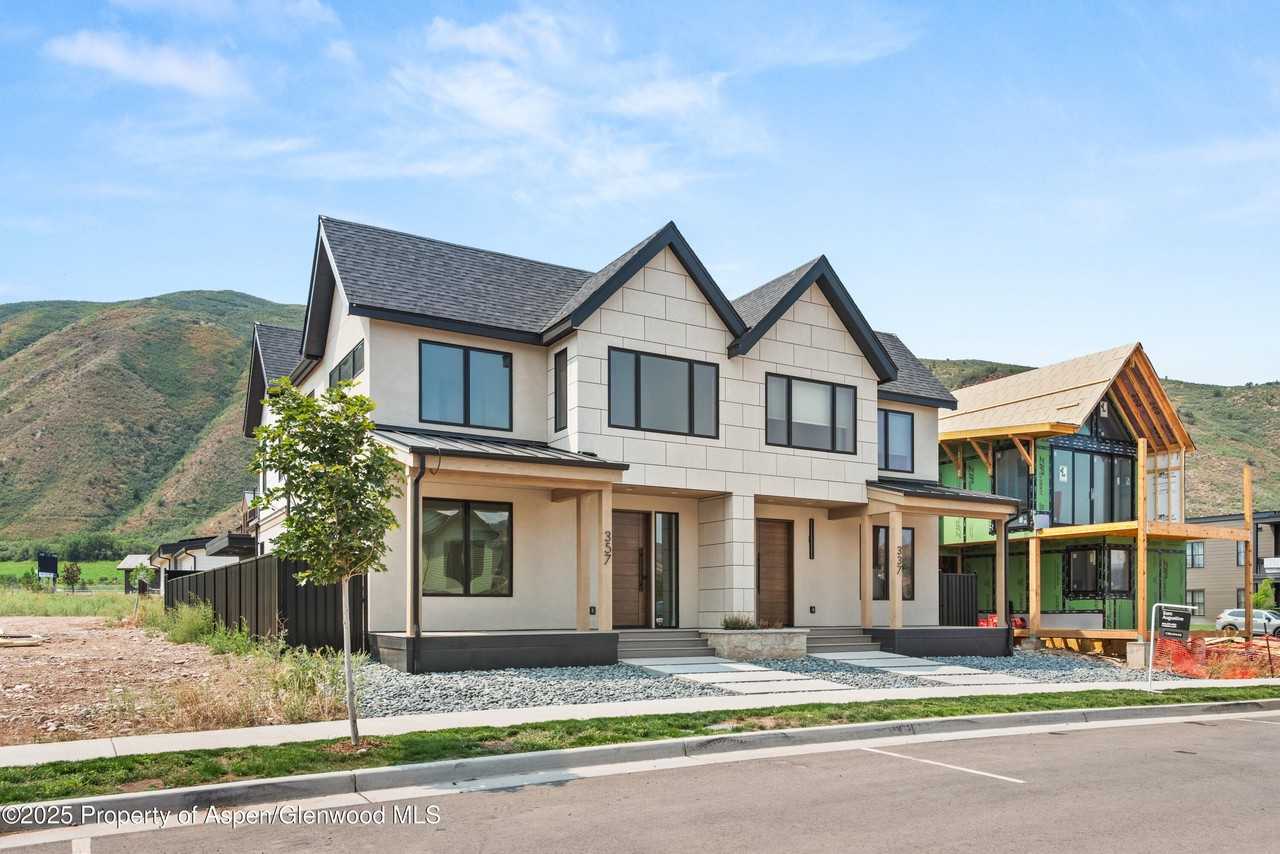 357 Stotts Mill Rd - Photo 2 of 29