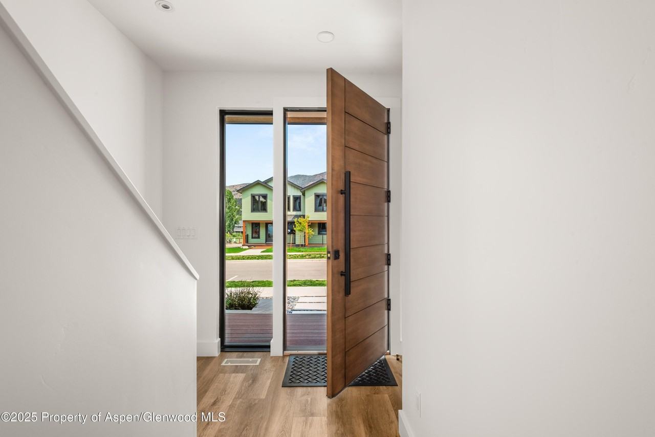 357 Stotts Mill Rd - Photo 5 of 29