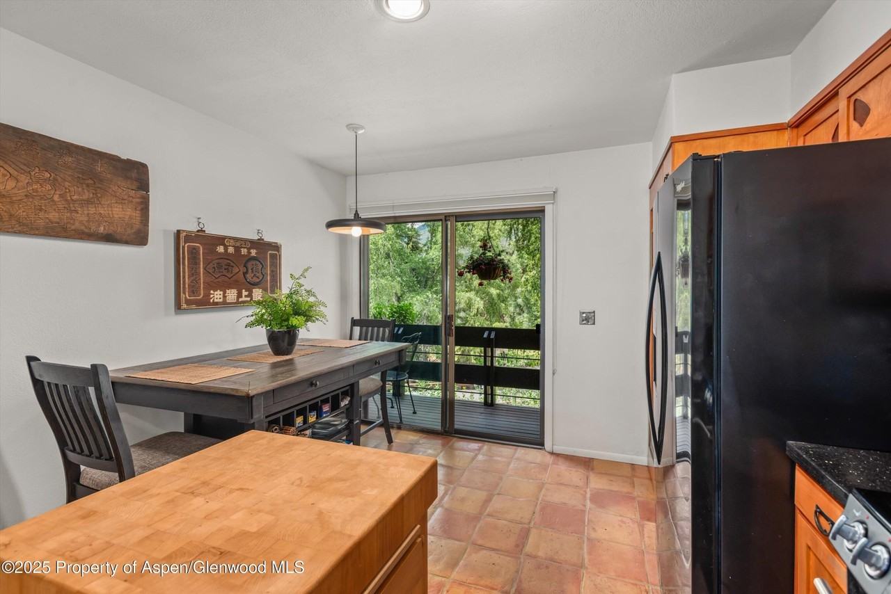 824 E Hopkins Ave Unit 102 #102AND202 - Photo 7 of 19