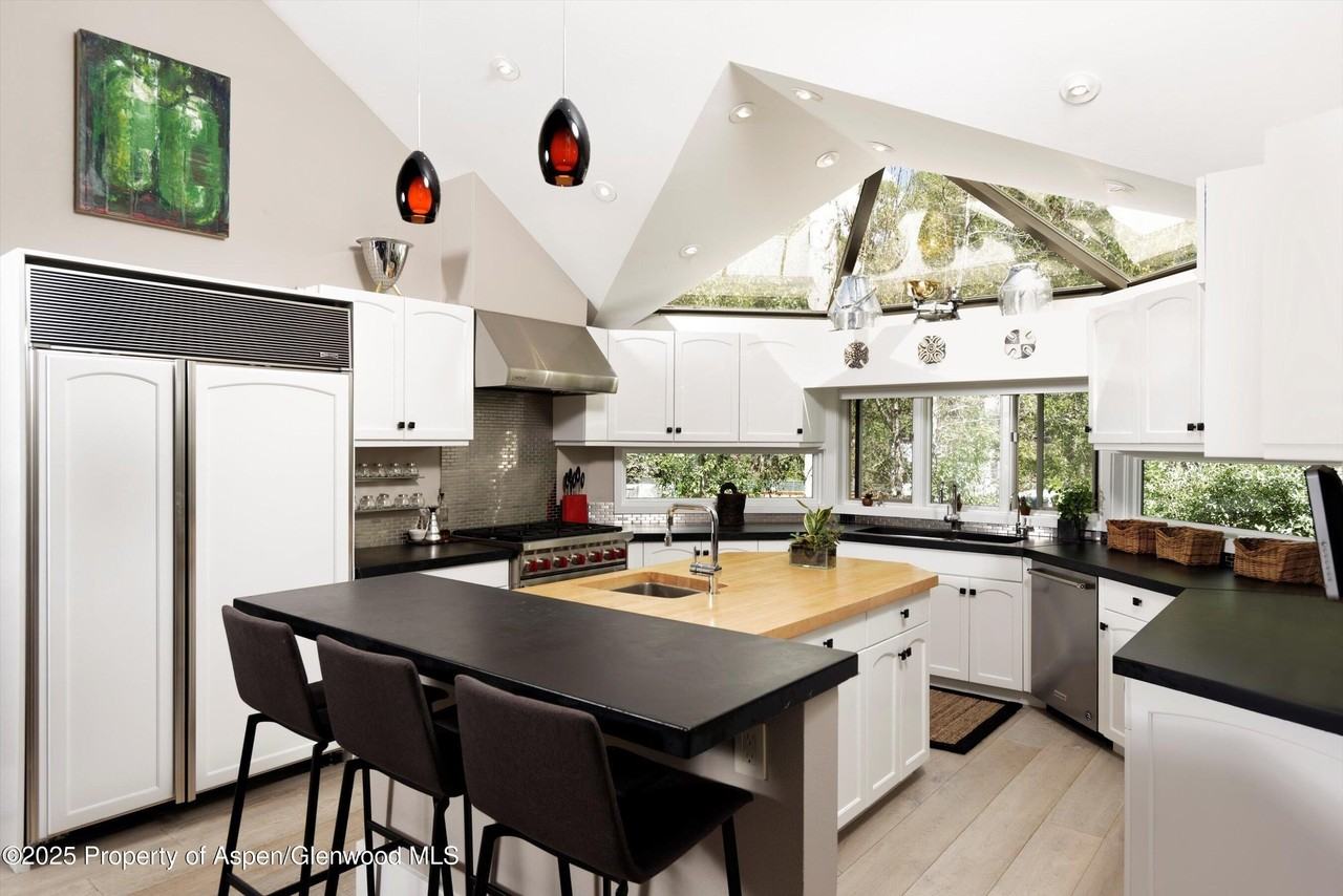 1145 Black Birch Dr - Photo 5 of 33