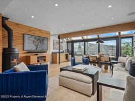 featured image of 100 North 8th Street #15