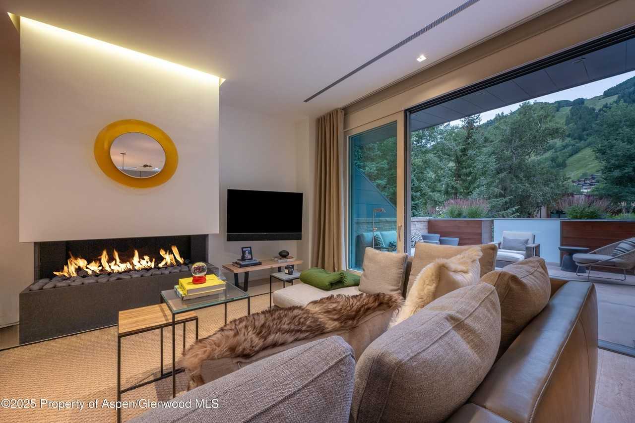 100 E Cooper Ave Apt 11 #11