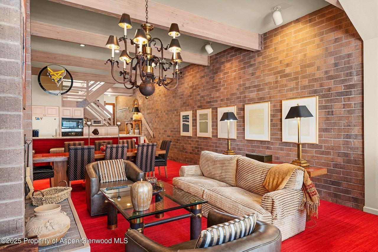 625 West End Street #12 - Photo 2 of 20