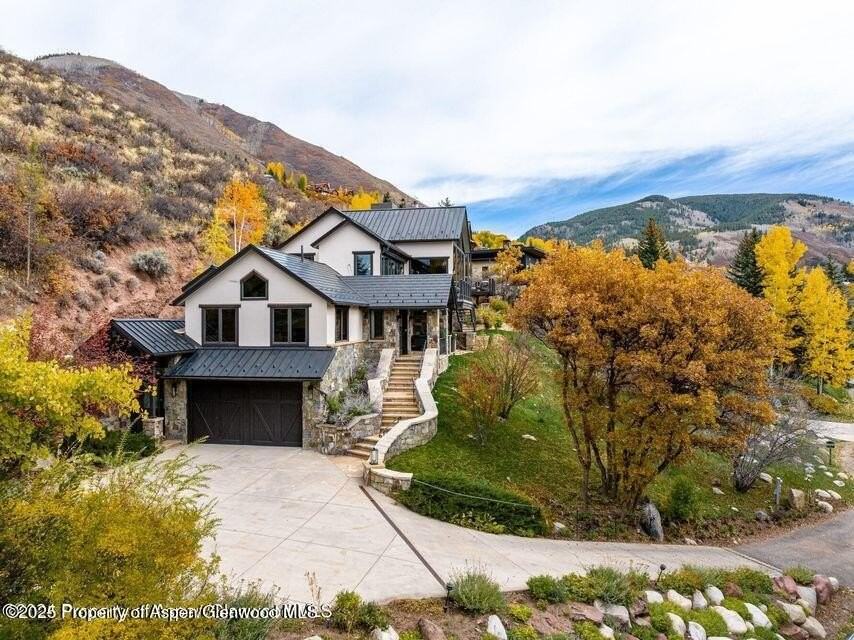 349 Draw Dr - Photo 3 of 32