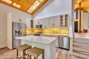 featured image of 432 Fairway Dr