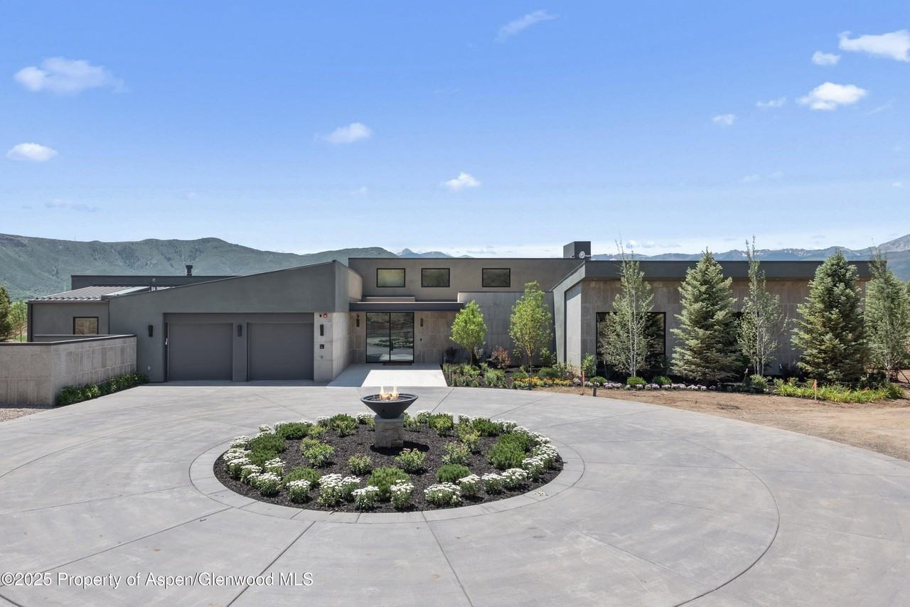 6890 E Sopris Creek Rd - Photo 4 of 40