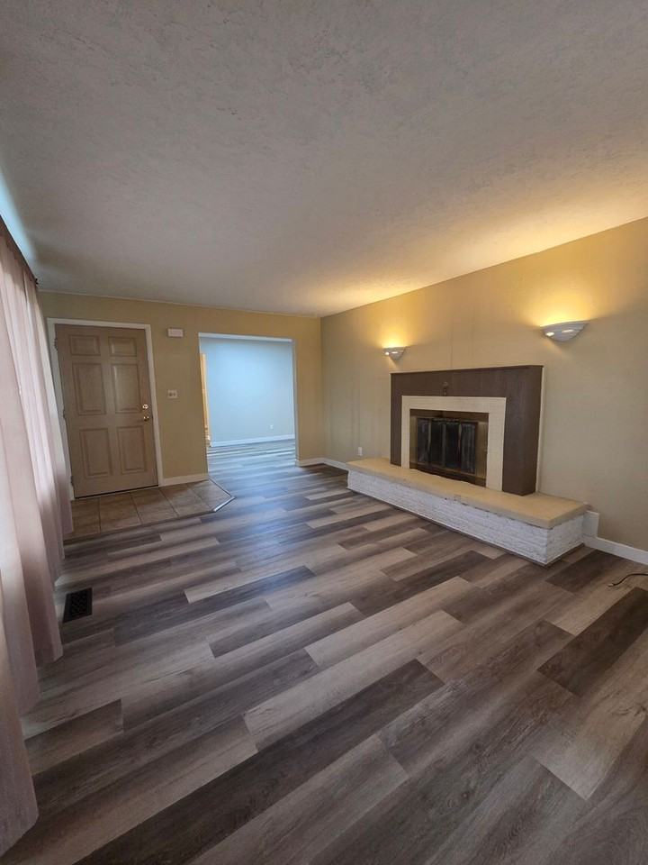 1003 Powers Ave - Photo 6 of 25