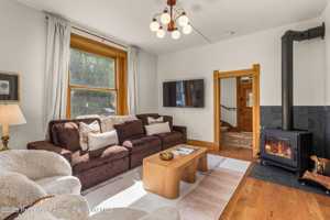 featured image of 500 500 W Francis Street unit: Main House #MAIN