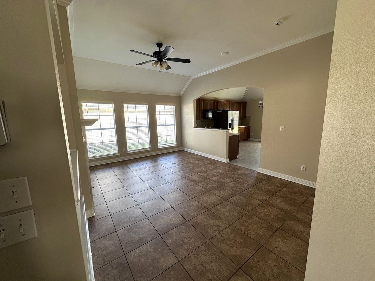 505 Gaston Cir - Photo 5 of 14