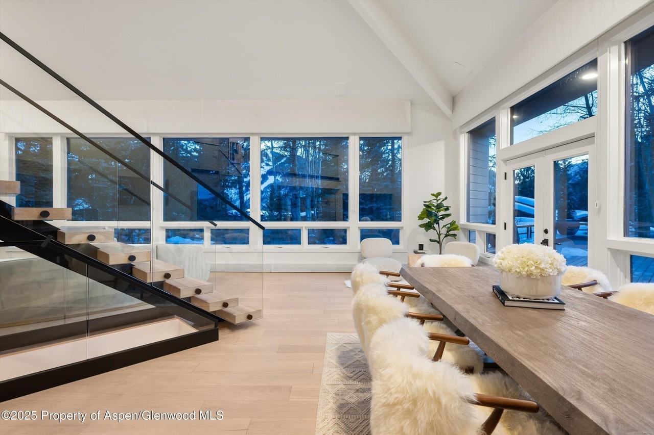 75 Bennett Ct - Photo 6 of 50