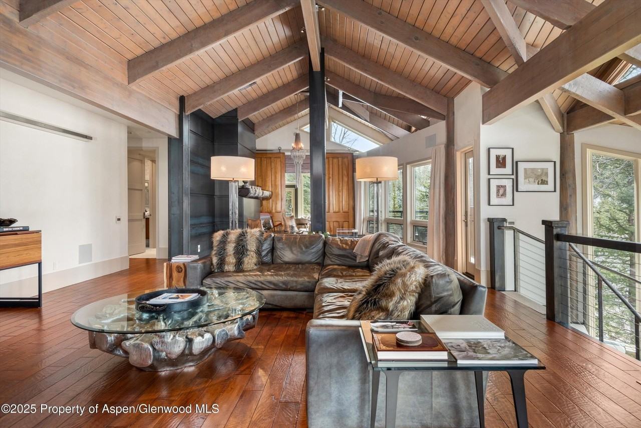 153 Herron Hollow Drive - Photo 6 of 43