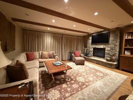 featured image of 825 E Hopkins Ave Unit 2s #2S